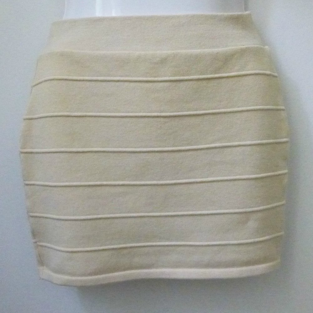 Flera USA Women Skirt Sz L Juniors Mini Short Beige Bandage Bodycon Casual Clubw